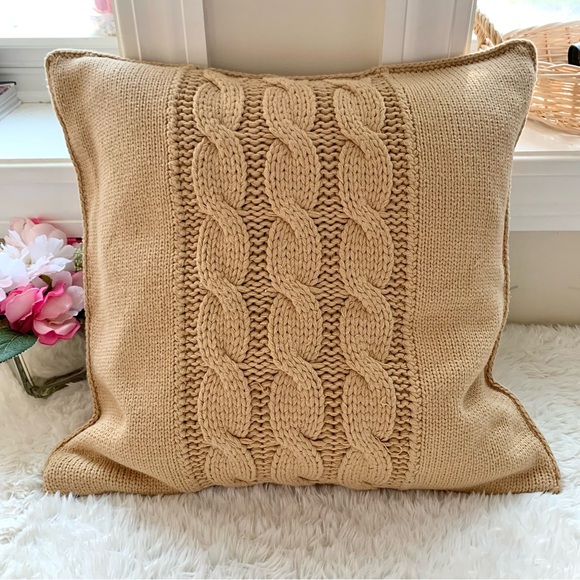 Pottery Barn Other - Pottery Barn Chunky Cable Knit 20” Pillow Cover